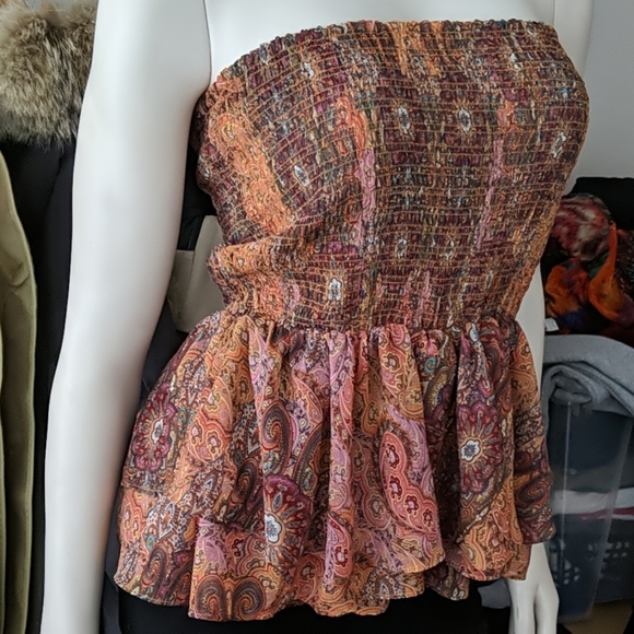 5/$45 Peplum Paisley Tube Top - Picture 2 of 2